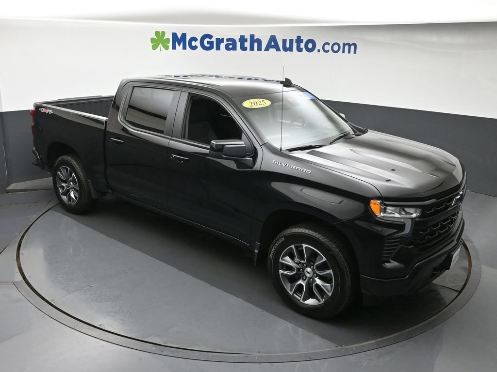 Used 2025 Black Chevrolet RST image 3
