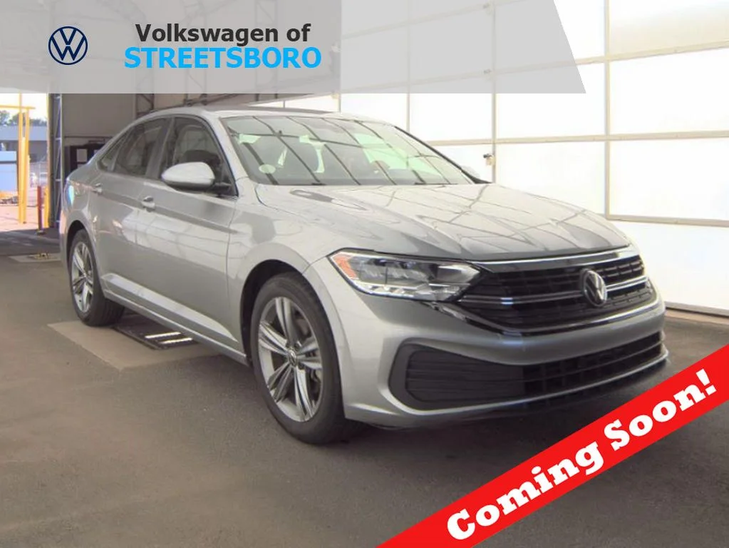 Used 2024 Pyrite Silver Metallic Volkswagen 1.5T SE image 1