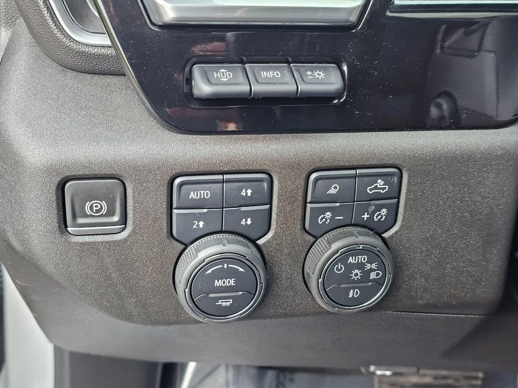 Used 2022 Silver Ice Metallic Chevrolet LTZ image 26