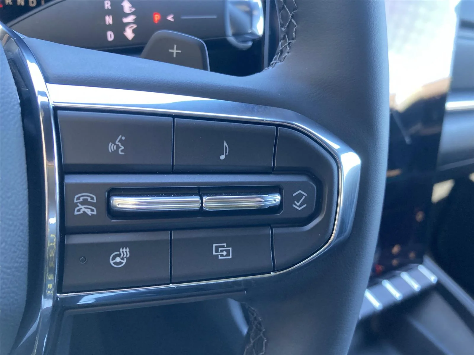 New 2026 Sterling Metallic GMC Elevation image 25