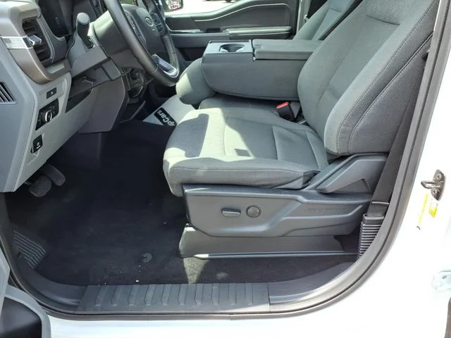 Used 2025 White Ford XLT image 16