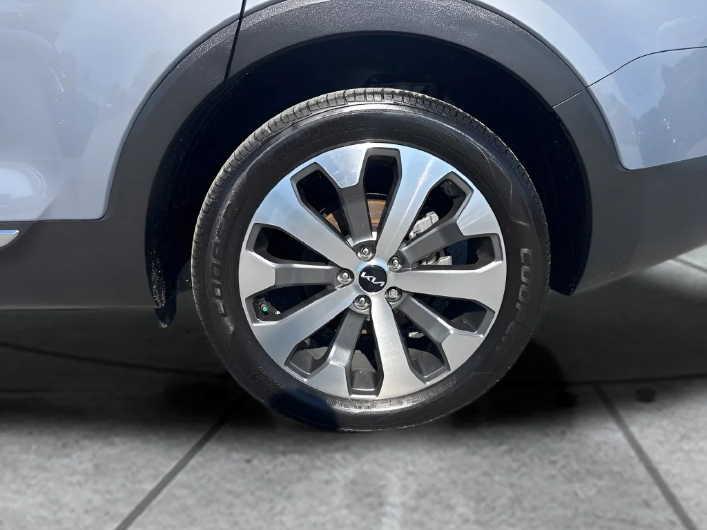 Used 2022 Silver Kia EX image 33