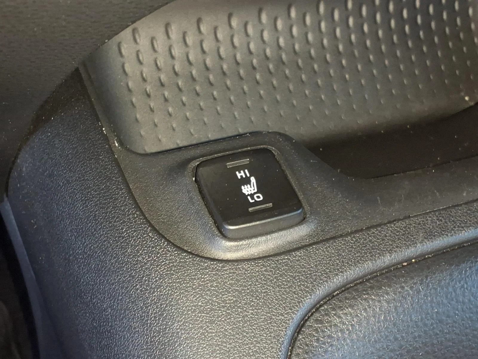 Used 2023 Ice Cap Toyota XSE image 5