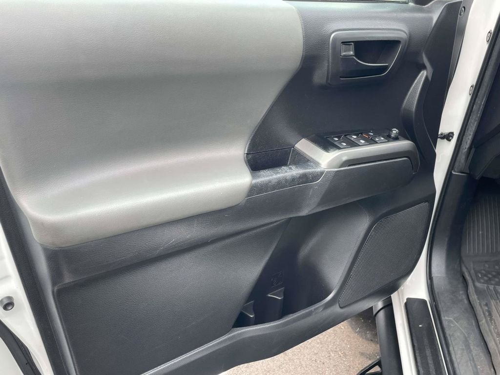 Used 2023 White Toyota SR5 image 14