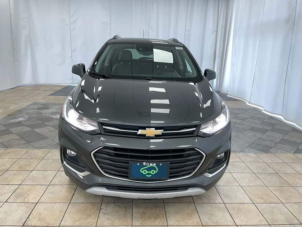 Used 2019 Nightfall Gray Metallic Chevrolet Premier image 31