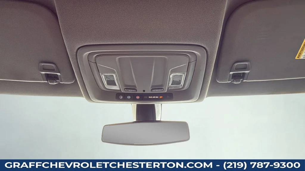 Used 2020 SUMMIT WHITE Chevrolet LT image 22