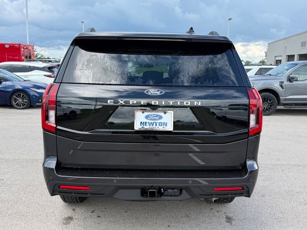 New 2027 Dark Matter Gray Metallic Ford Active image 33