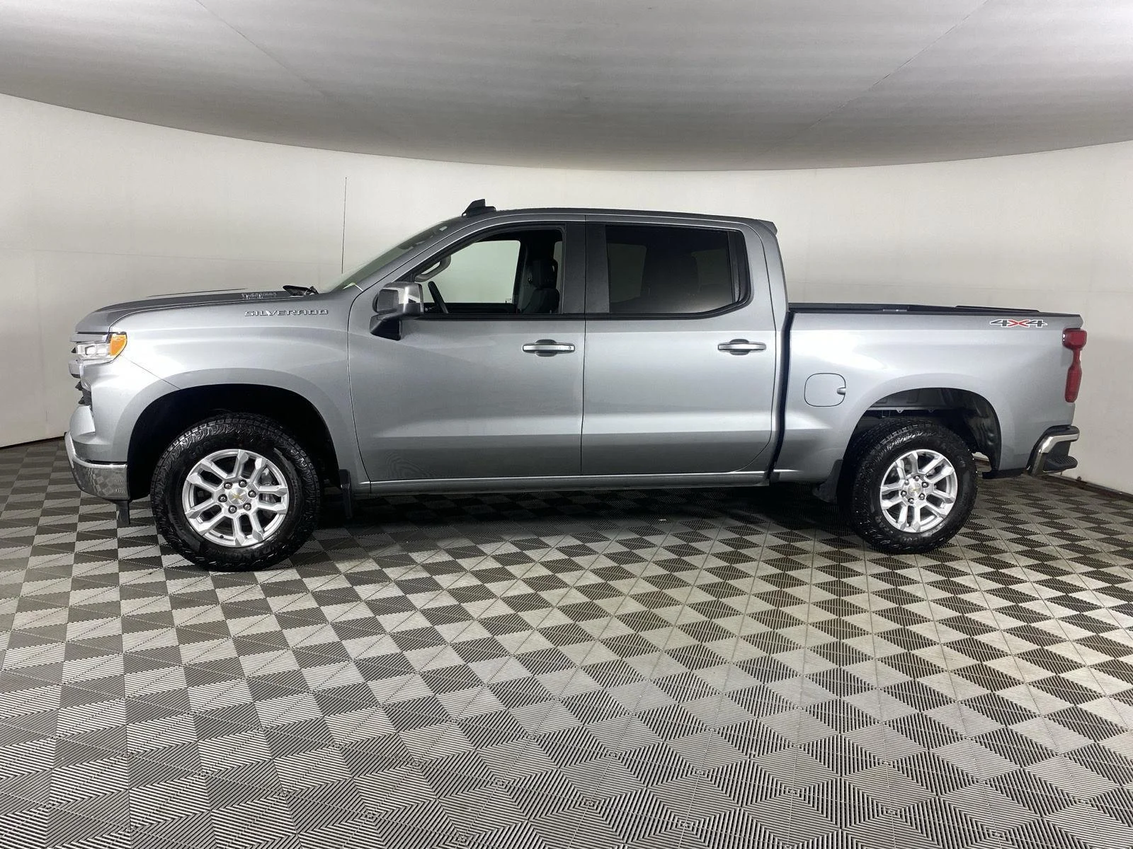 Used 2026 Sterling Gray Metallic Chevrolet LT image 4