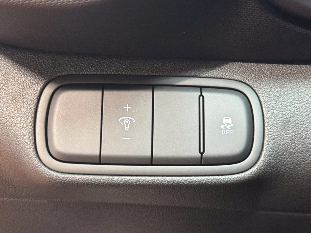 New 2026 Onyx Black Hyundai SE image 28