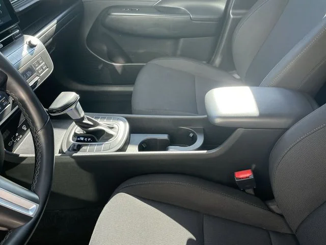 Used 2025 Red Hyundai SEL image 20