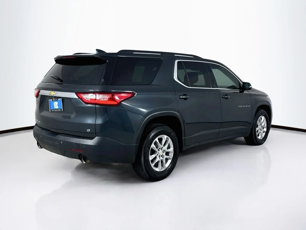 Used 2020 Graphite Metallic Chevrolet LT image 7