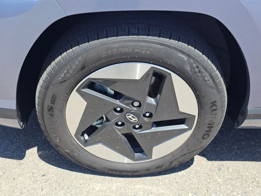Used 2024 Blue Hyundai SEL image 9