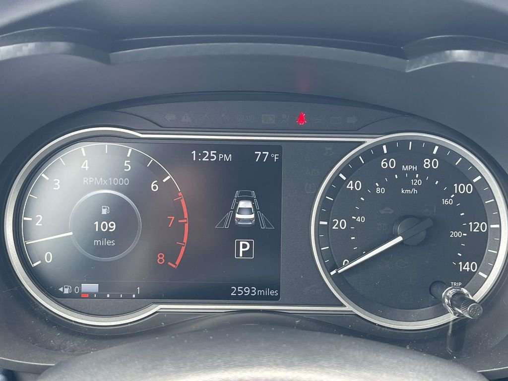 Used 2025 Black Nissan 1.6 SV image 16