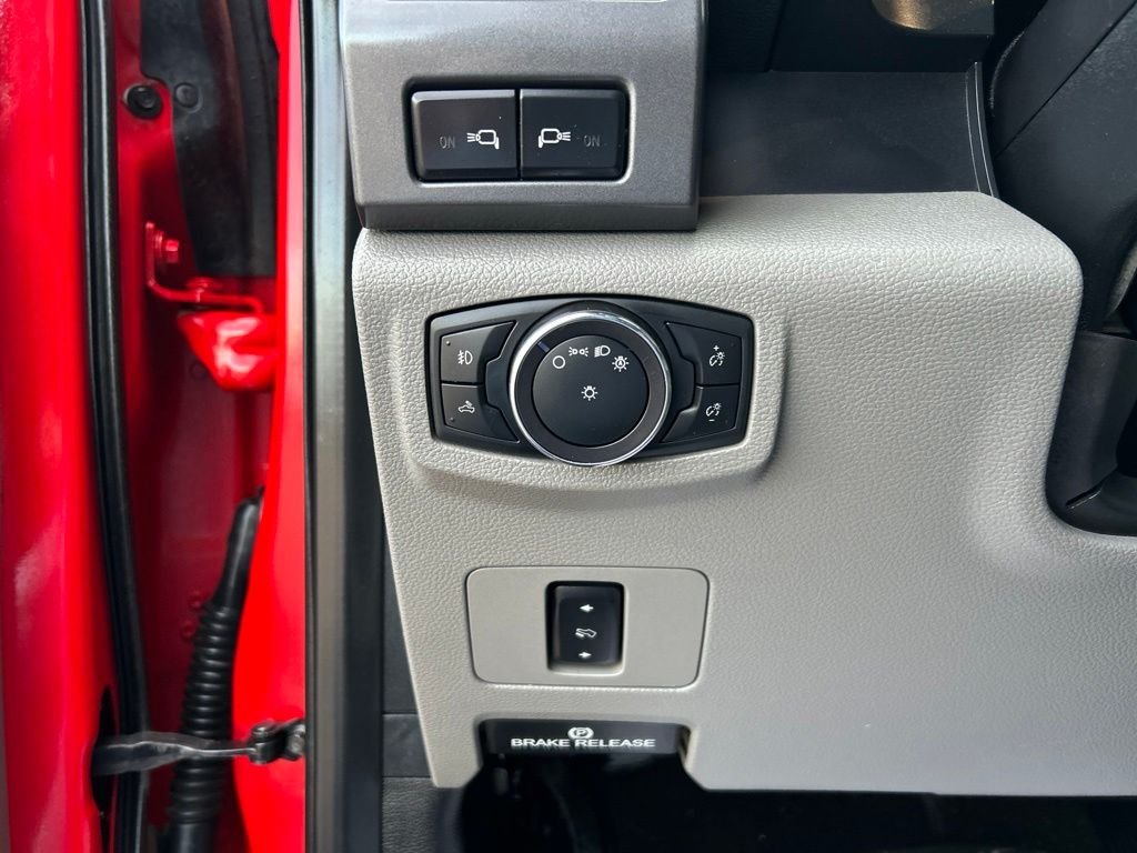 Used 2019 Red Ford XLT image 22