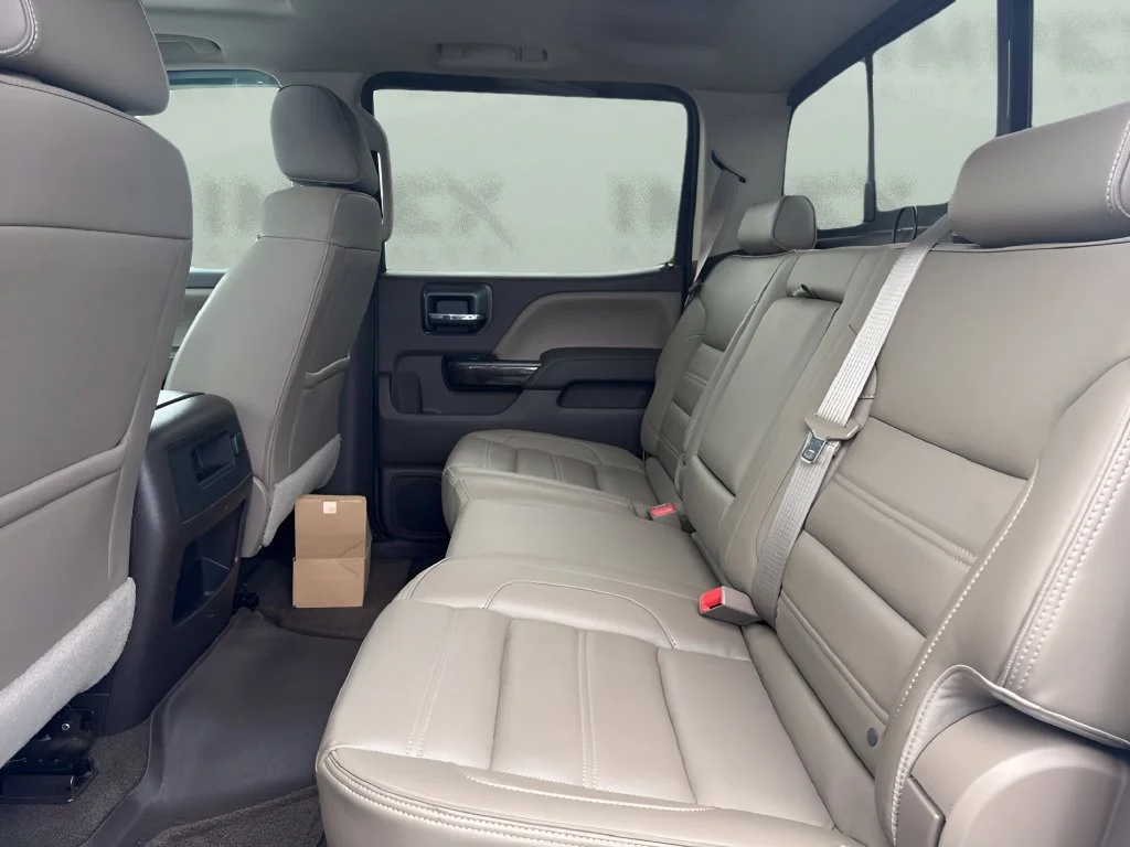 Used 2016 SUMMIT WHITE GMC Denali image 10