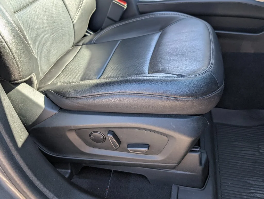 Used 2022 Gray Ford Limited image 41