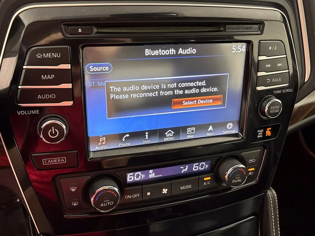 Used 2016 Gray Nissan Platinum image 33