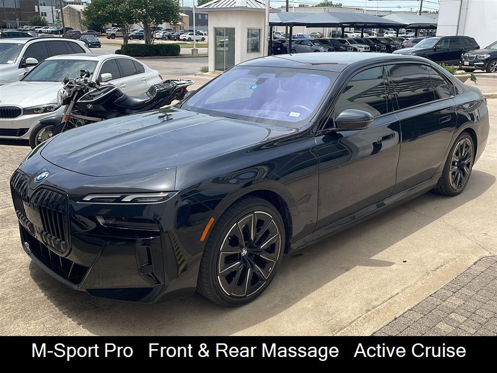 2023 BMW i7 xDrive60's photo