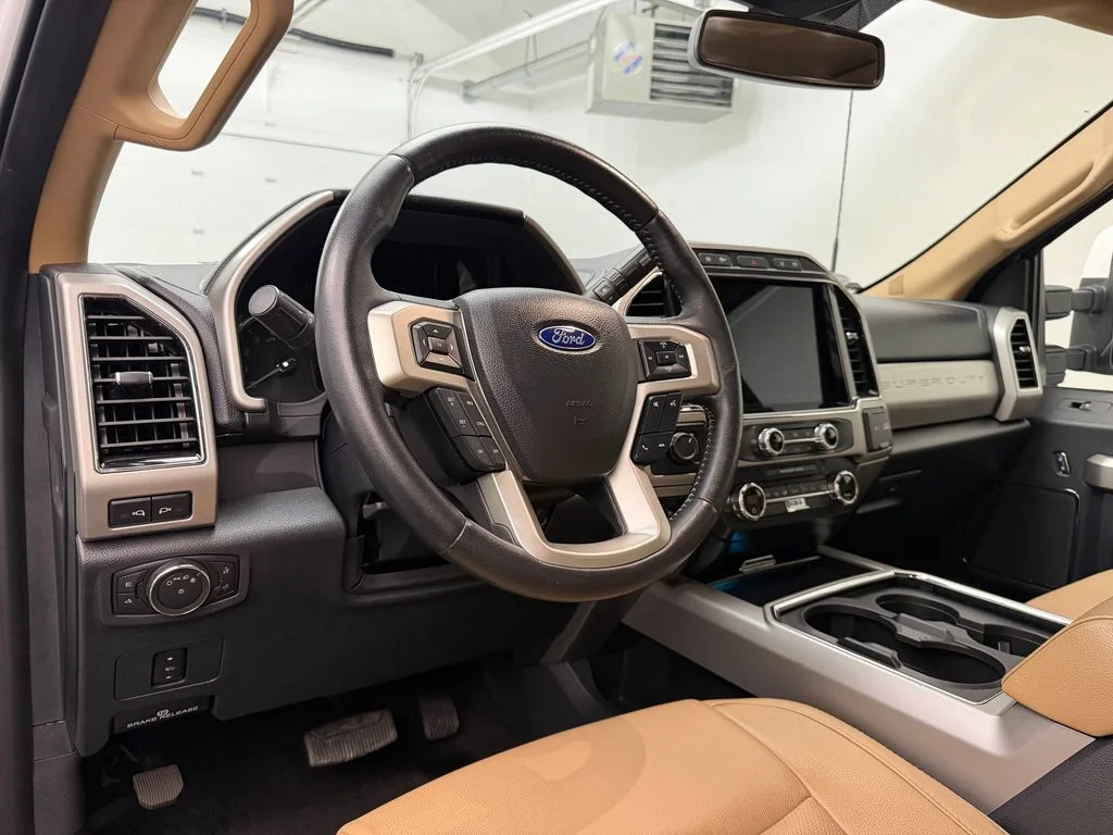 Used 2022 Oxford White Ford LARIAT image 4