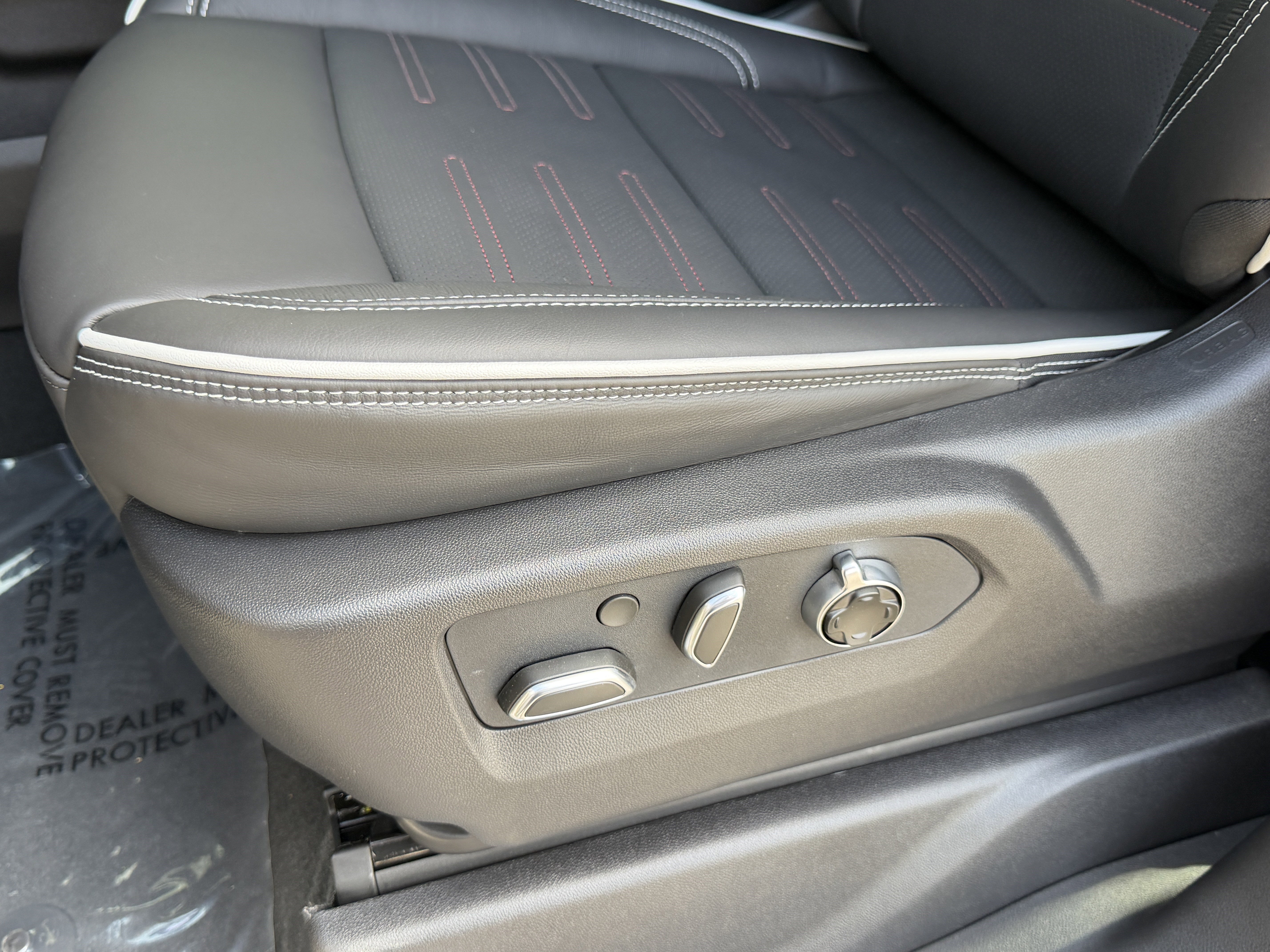 2026 GMC Sierra 1500 AT4X - Photo 24