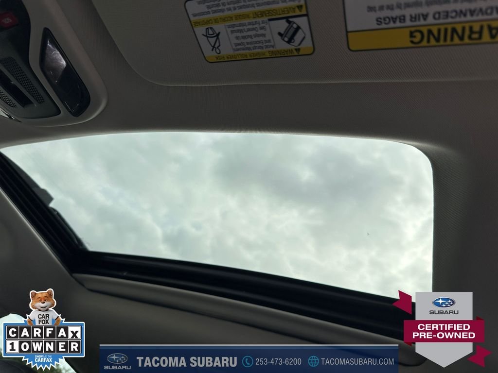 Used 2025 Green Subaru Onyx Edition image 24