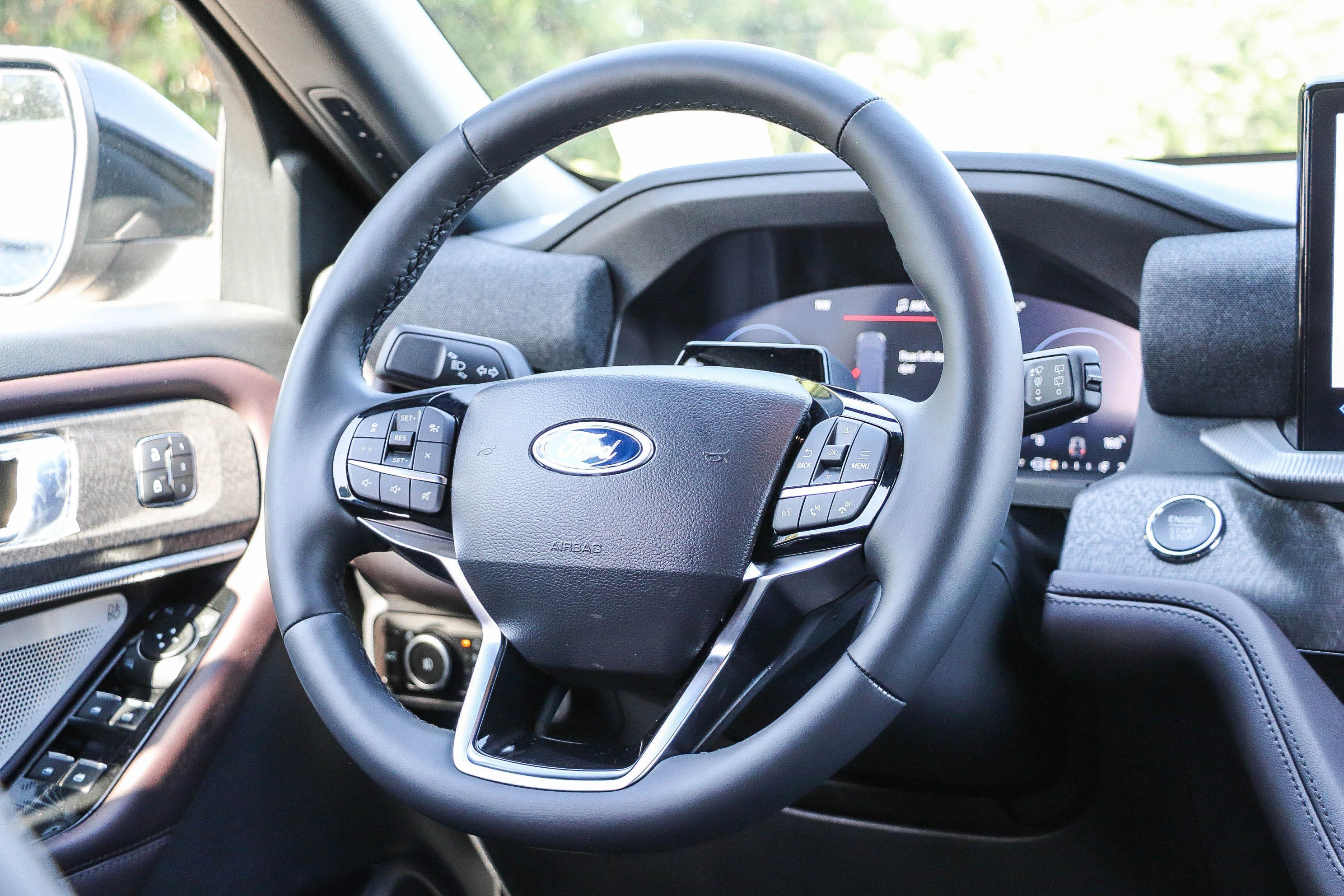 New 2026 Carbonized Gray Metallic Ford Platinum™ image 18
