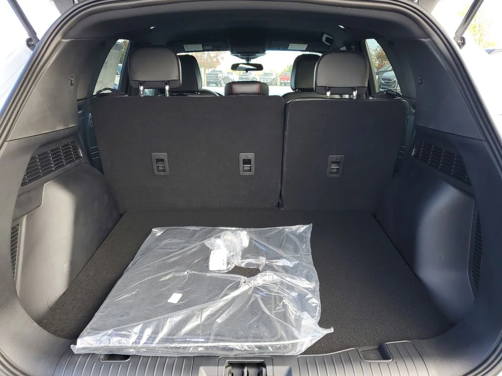 2026 Ford Escape ST-Line - Photo 26