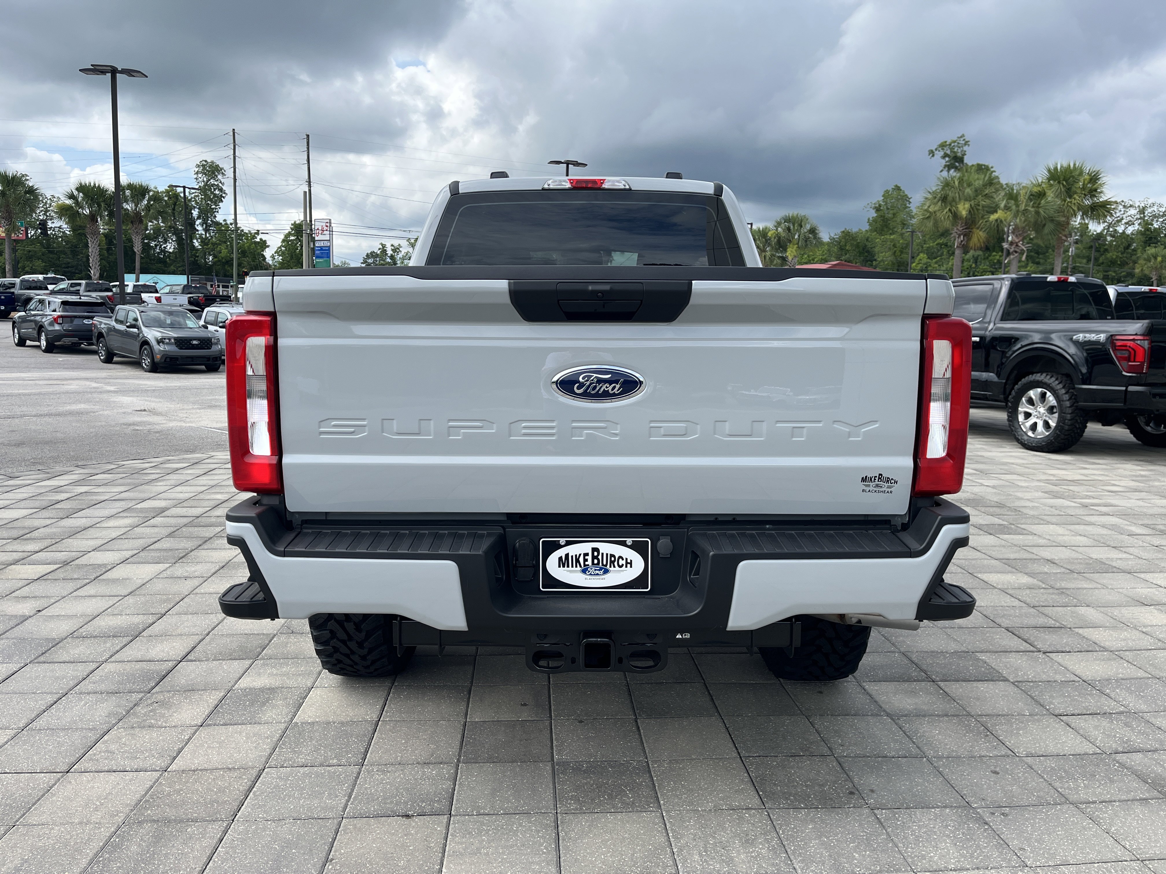 New 2026 Avalanche Ford XL image 5
