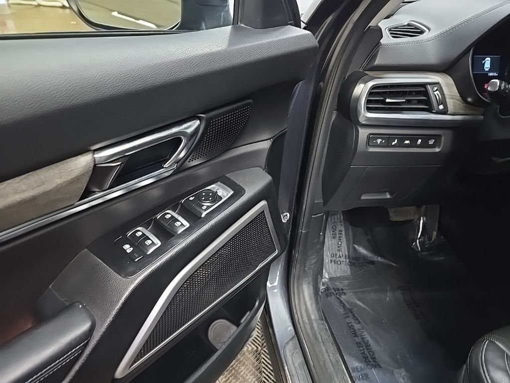 Used 2021 Gray Kia EX image 28