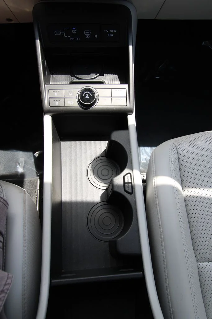 Used 2024 White Hyundai Limited image 26