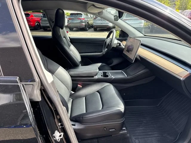 Used 2022 Black Tesla Long Range image 9