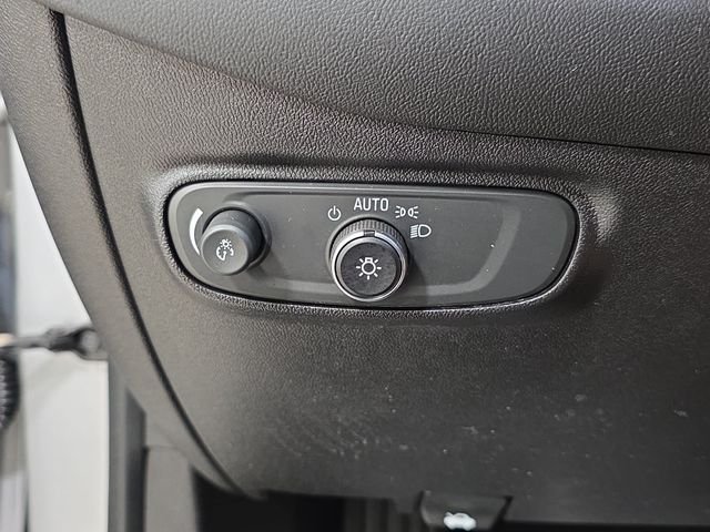 Used 2019 Silver Chevrolet LT image 26