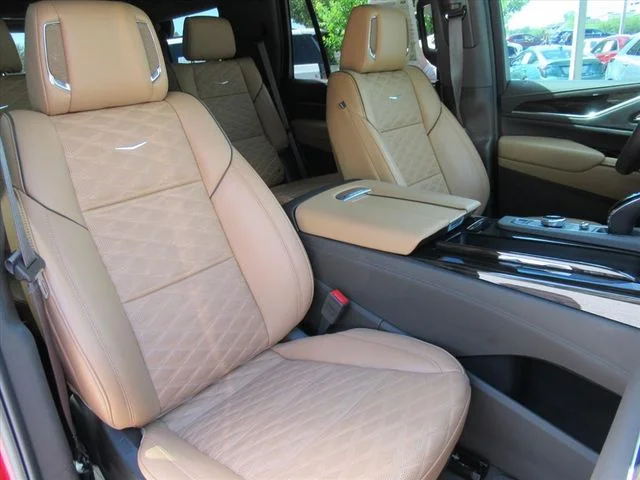 Used 2024 Red Cadillac Sport image 10