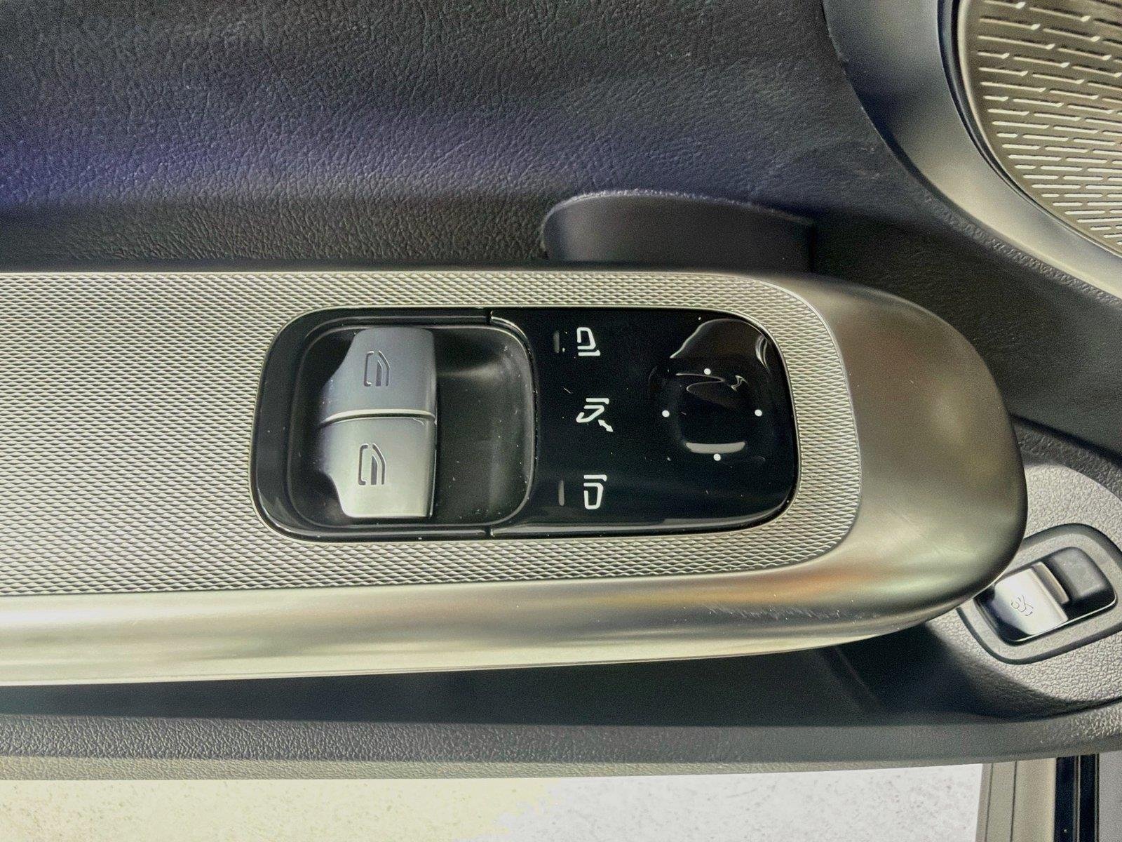 Used 2026 Black Mercedes-Benz CLE 300 image 9