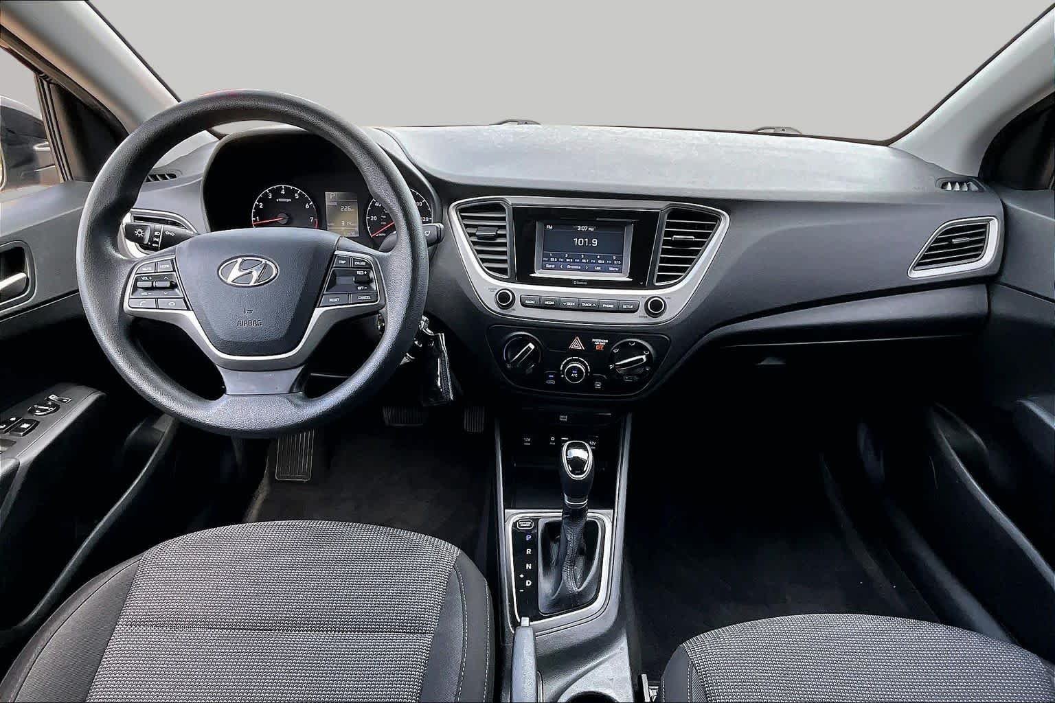 Used 2021 Absolute Black Hyundai SE image 16