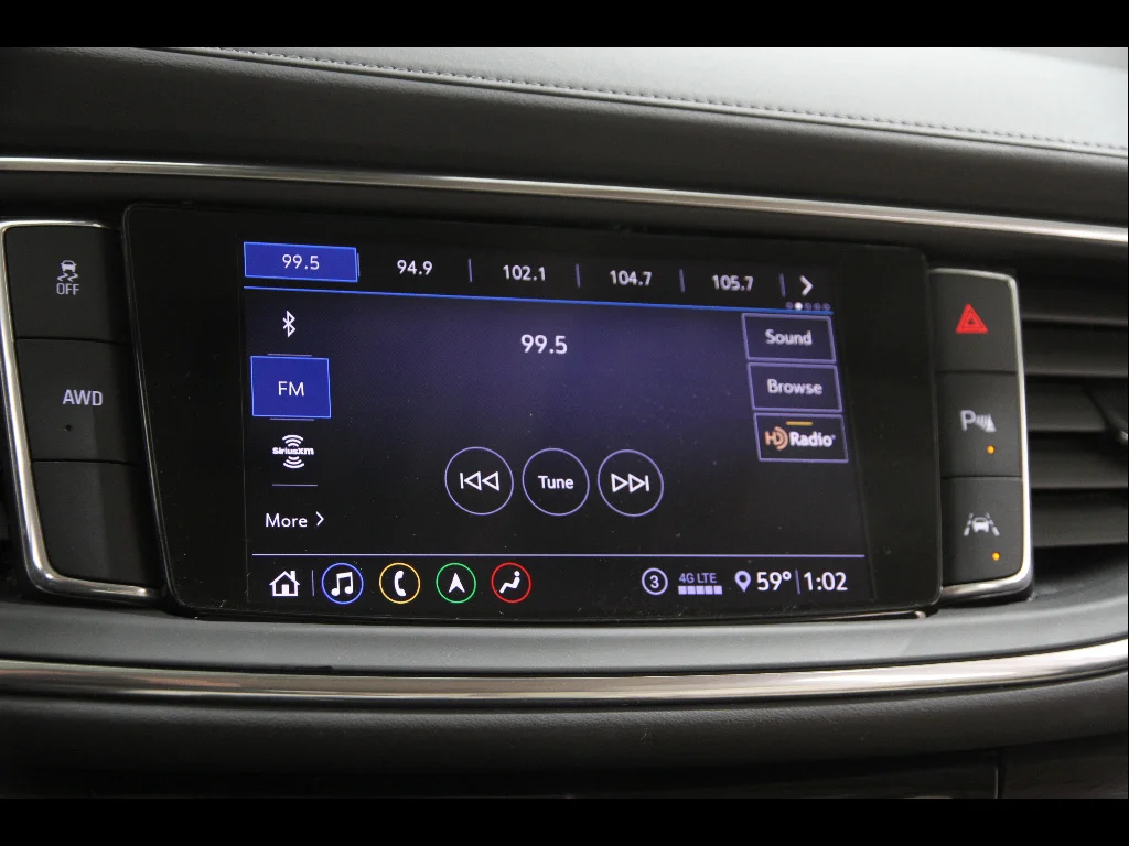 Used 2020 Summit White Buick Premium image 10