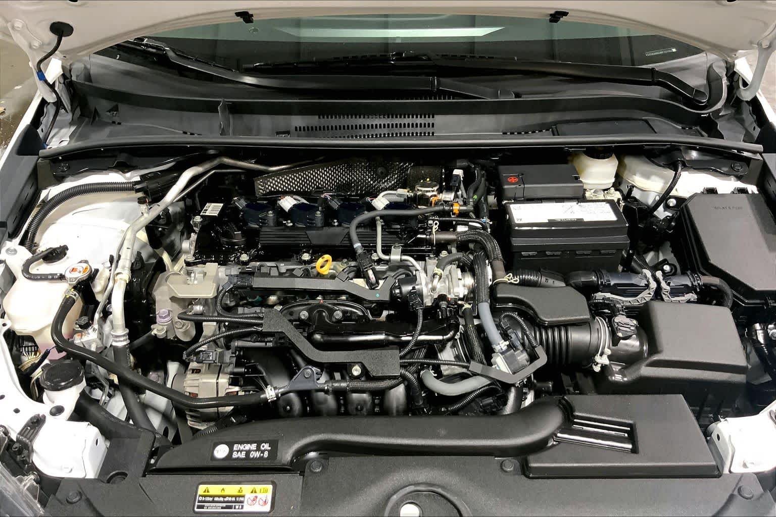 Used 2024 Wind Chill Pearl Toyota LE image 31