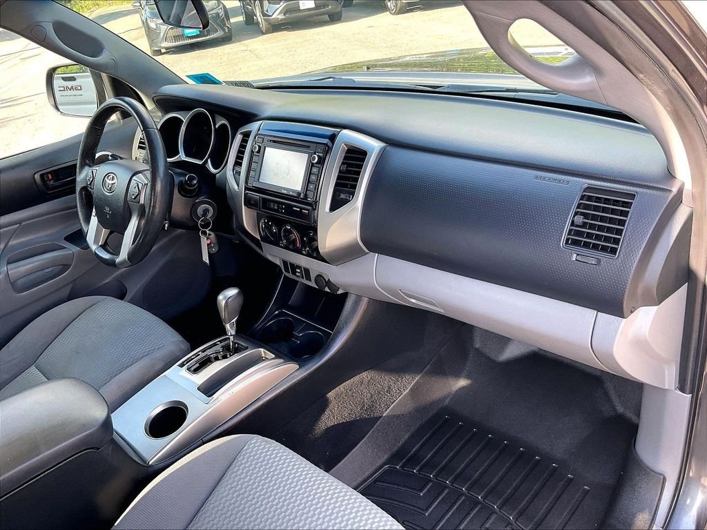 Used 2014 Gray Toyota Base image 14