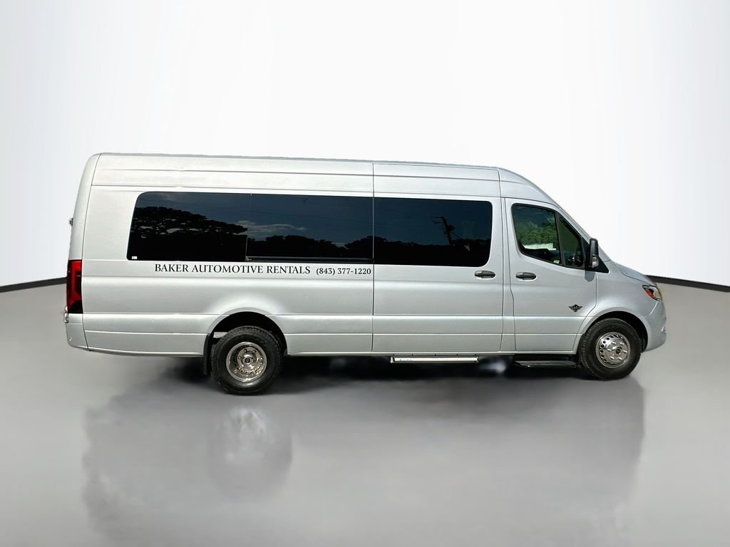 Used 2023  Mercedes-Benz LA West 15 Passenger image 8