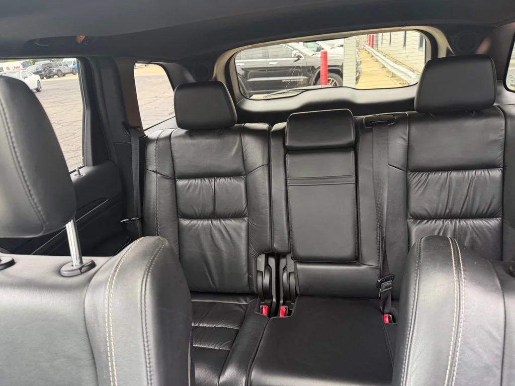 Used 2014 Silver Jeep Limited image 31