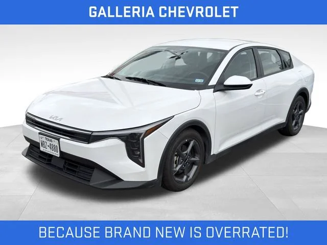 2025 Kia K4 LXS AT's photo
