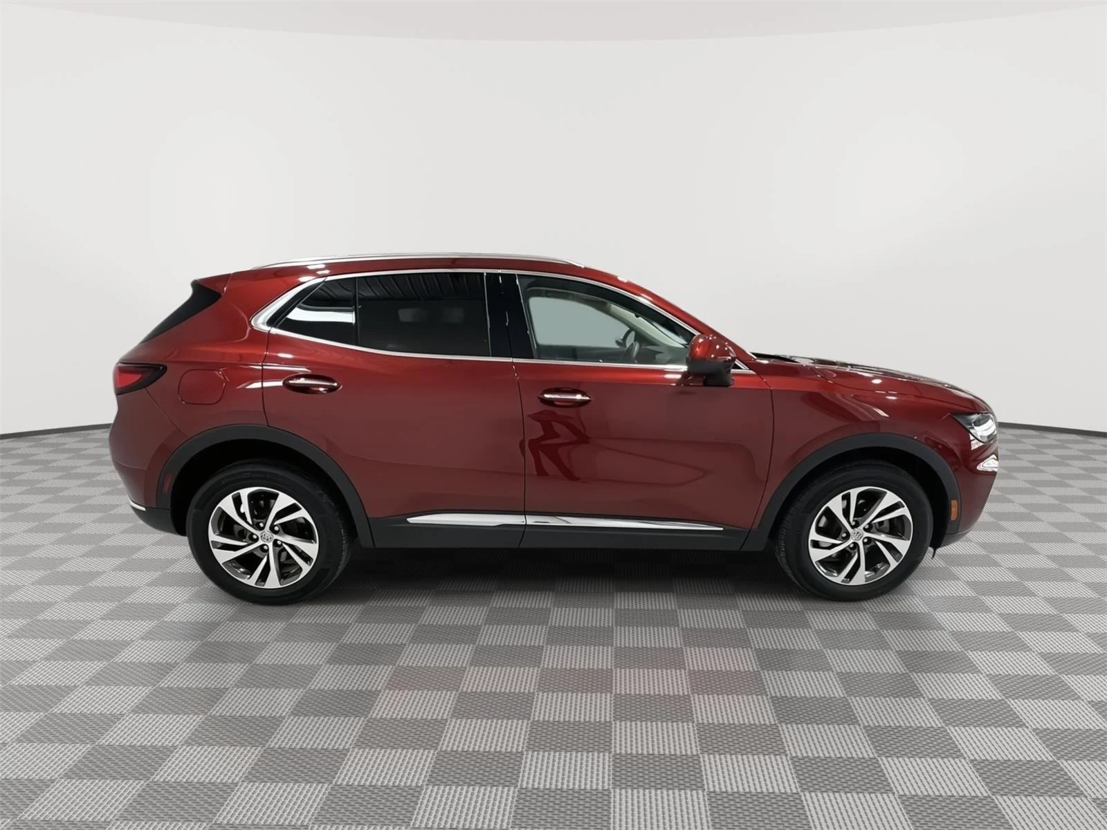 Used 2023 CINNABAR METALLIC Buick Essence image 5