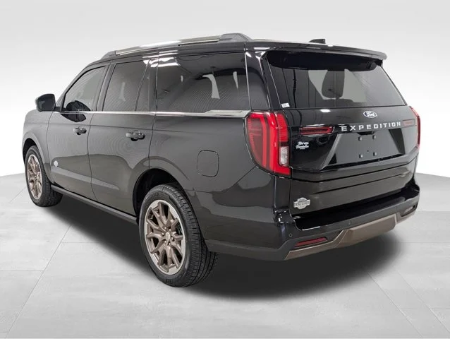 New 2027 Agate Black Metallic Ford King Ranch® image 63