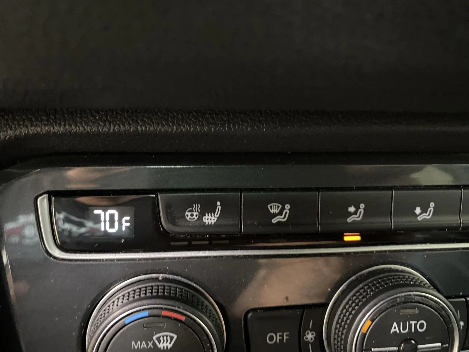 Used 2020 Deep Black Pearl Volkswagen SEL Premium R-Line image 21