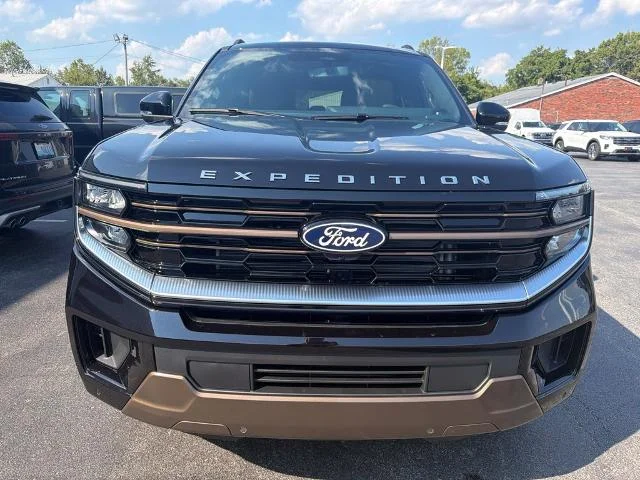 New 2027 Agate Black Metallic Ford MAX King Ranch® image 40