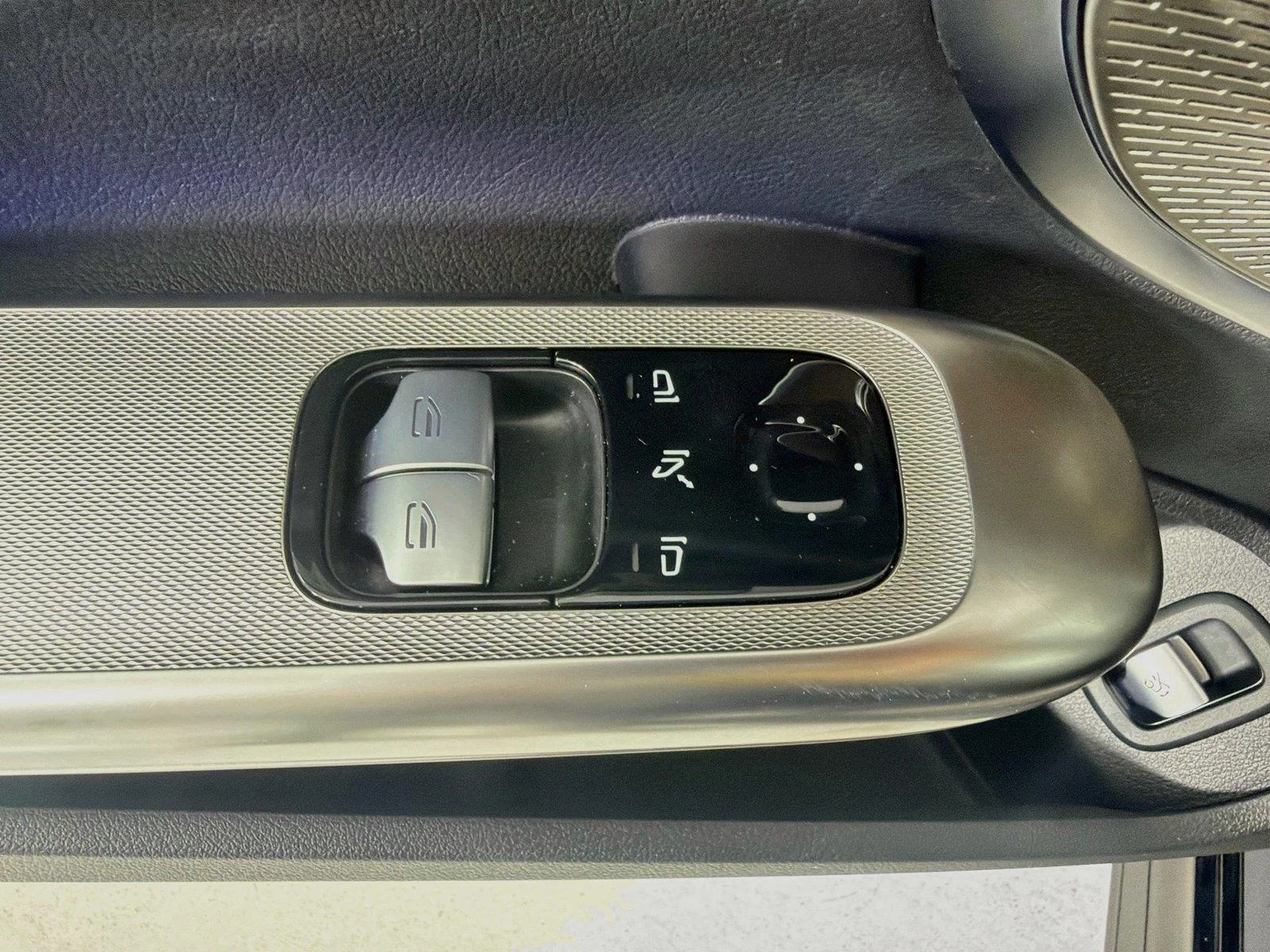 Used 2026 Black Mercedes-Benz CLE 300 image 9