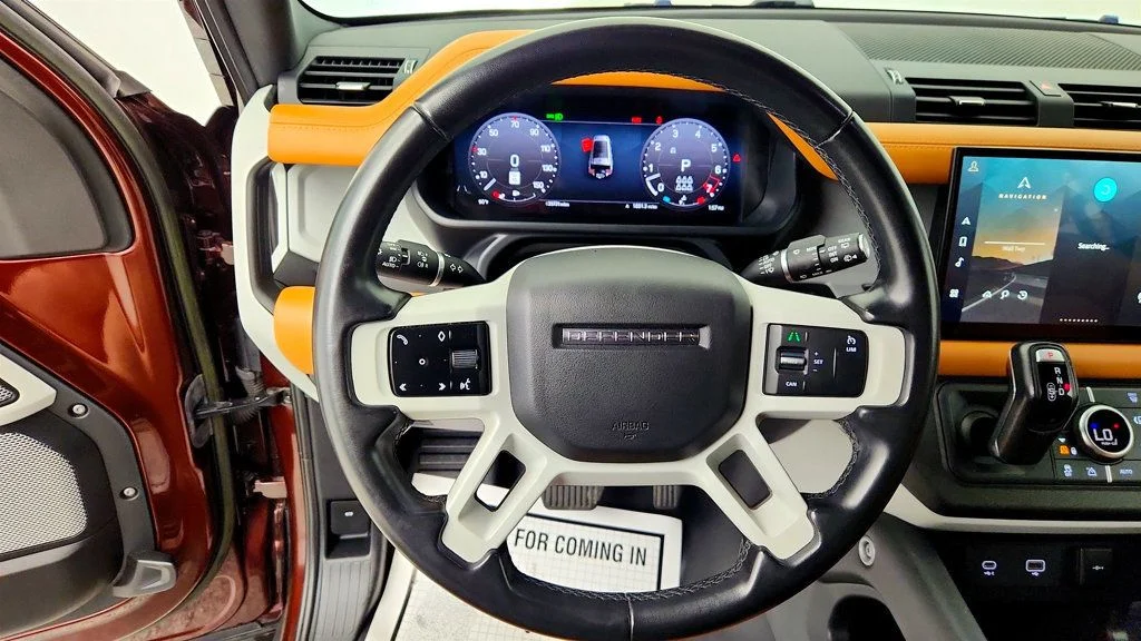 2023 Land Rover Defender SE - Photo 14