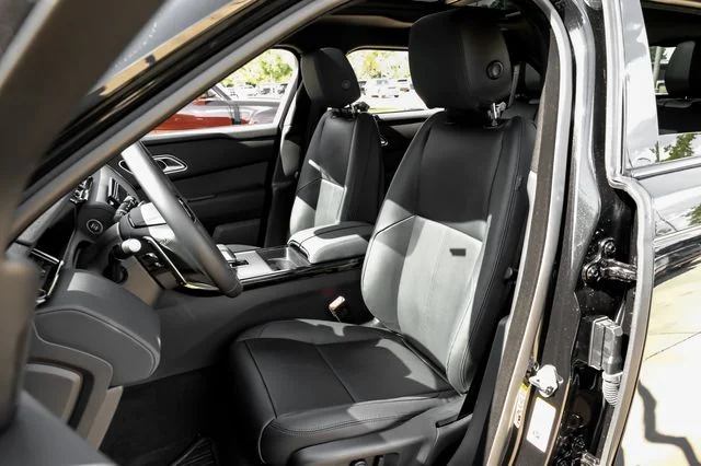 New 2026 Black Land Rover S image 37