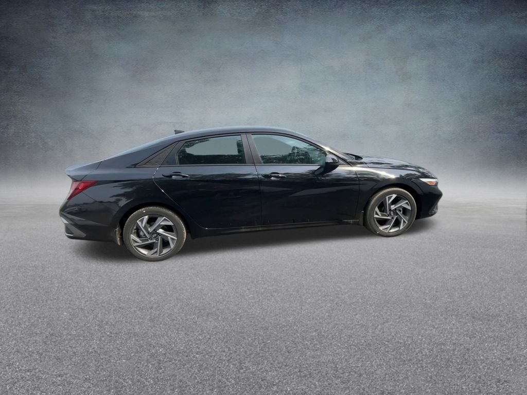 Certified Used 2025 Abyss Black Hyundai SEL Sport image 26