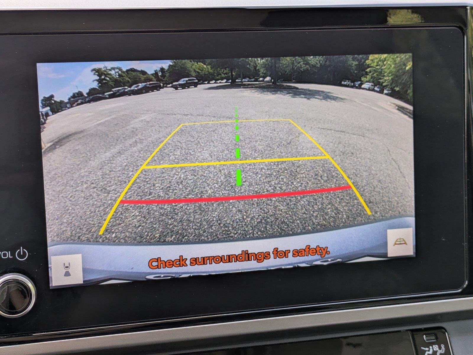 Used 2025  Toyota SE image 19